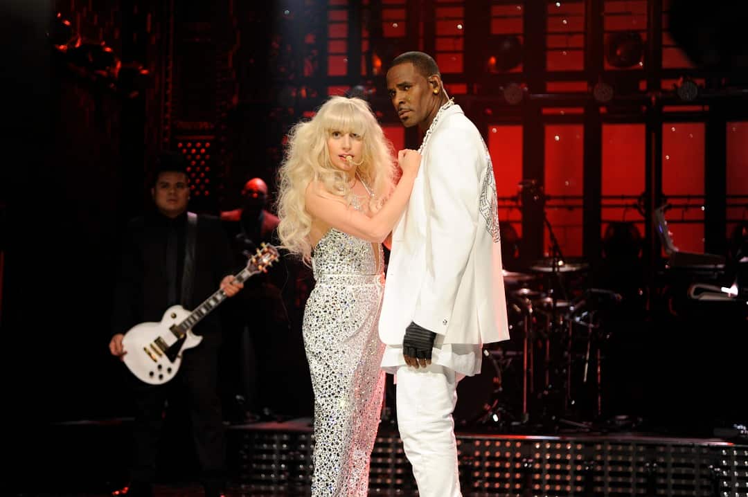 This Nov. 16, 2013 image released by NBC shows Lady Gaga, left, and R. Kelly performing on "Saturday Night Live," in New York. (AP Photo/NBC, Dana Edelson)