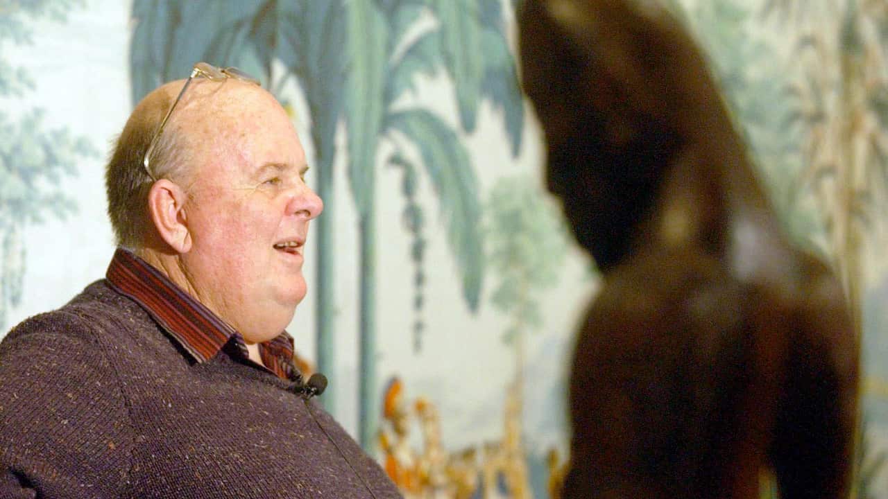 Les Murray published his first book of poetry in 1965.