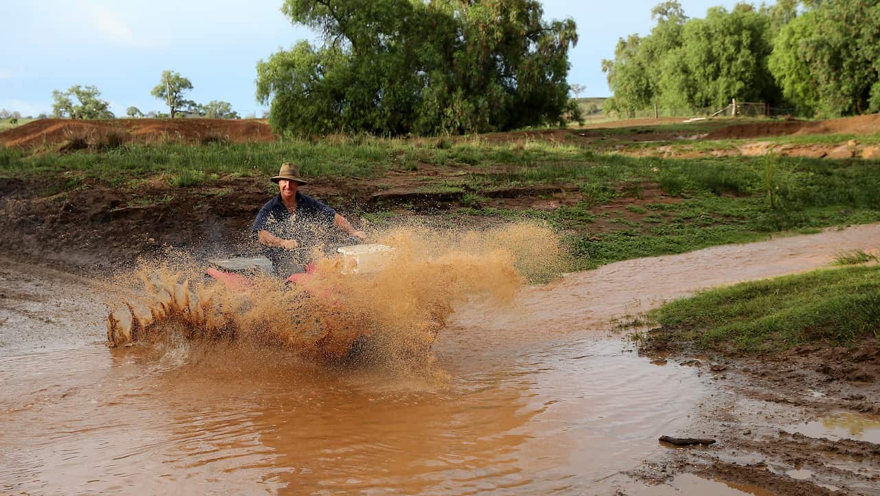Farmer Les Jones in the Goolhi area in north west of NSW received 140mm of rain in the last 10 days.