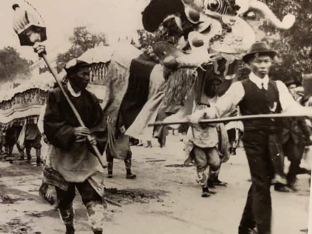 Loong during the parade of 1920
