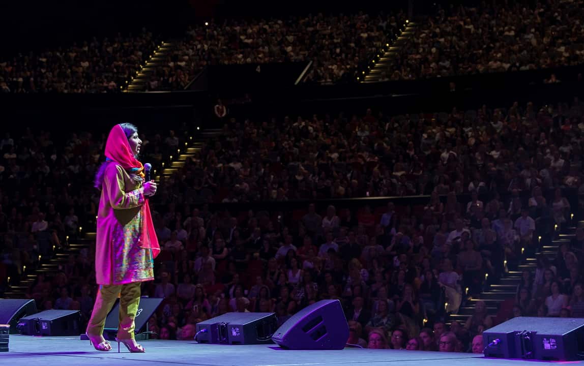 An 8,000-strong crowd greeted Malala in Sydney.