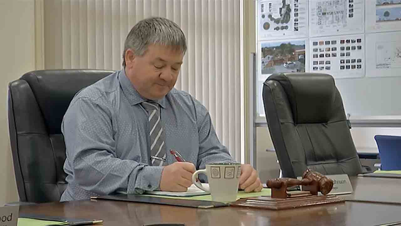 Kimba Mayor, Dean Johnson.