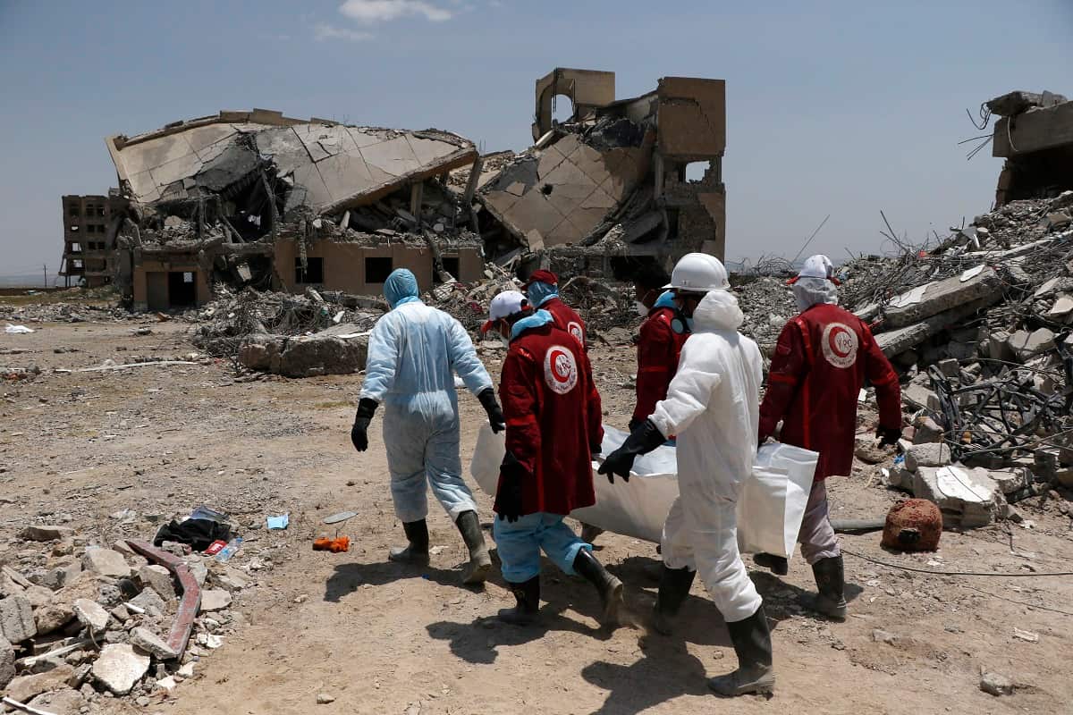 Seven-Day After, Airstrikes' Victims Still In Rubble In Yemen 2019