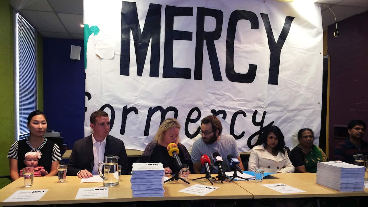 Mercy Campaign petition for Myuran Sukumaran and Andrew Chan presented to families.
