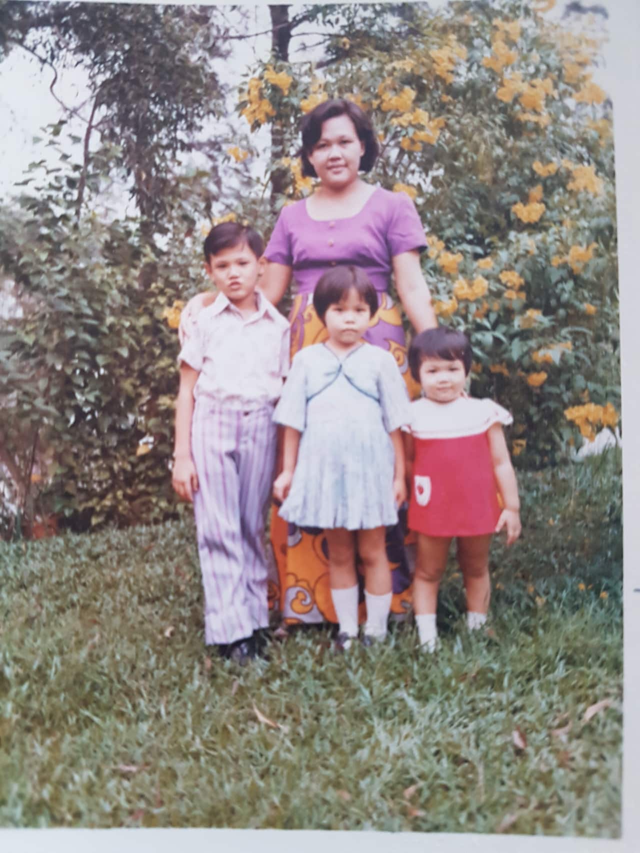 Ming was born in Kuala Lumpur Malaysia before migrating to Australia. 