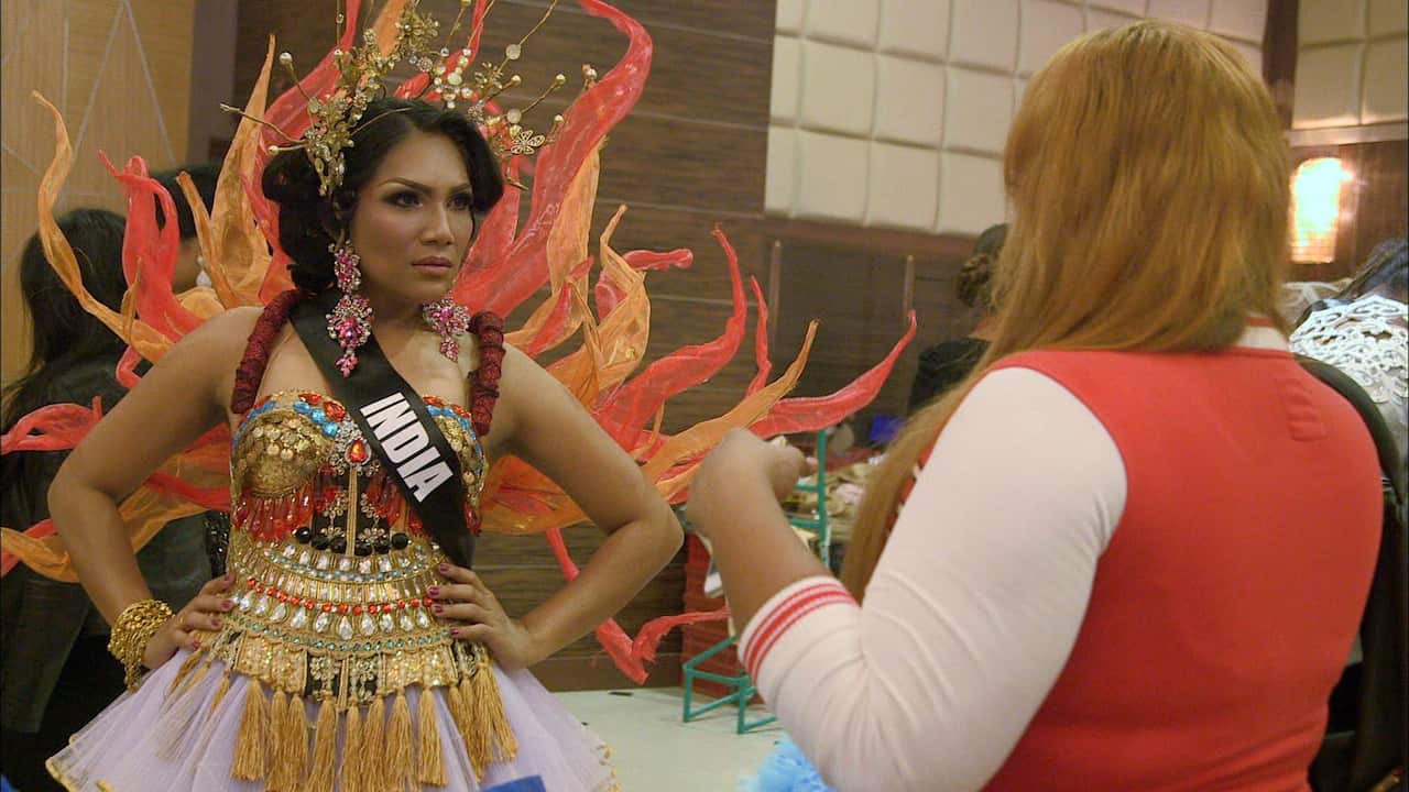 Many in the Malaysian trans community travel across the border to Thailand, where trans people are more accepted. Many go to the resort town of Dannok for its beauty pageant, free from the fear of the religious police.