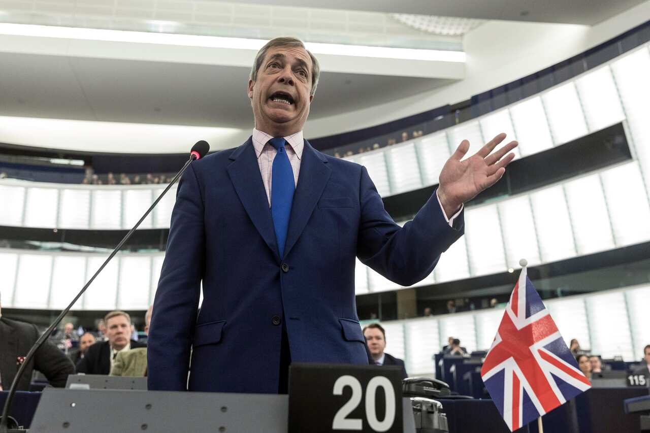 UK politician Nigel Farage will lead a march from Sunderland to London, to protest in favour of exiting the European Union.