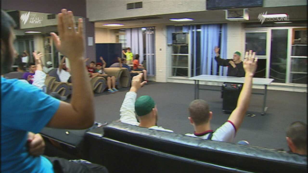 Community groups aim to stop young Muslims become radicalised. (SBS)