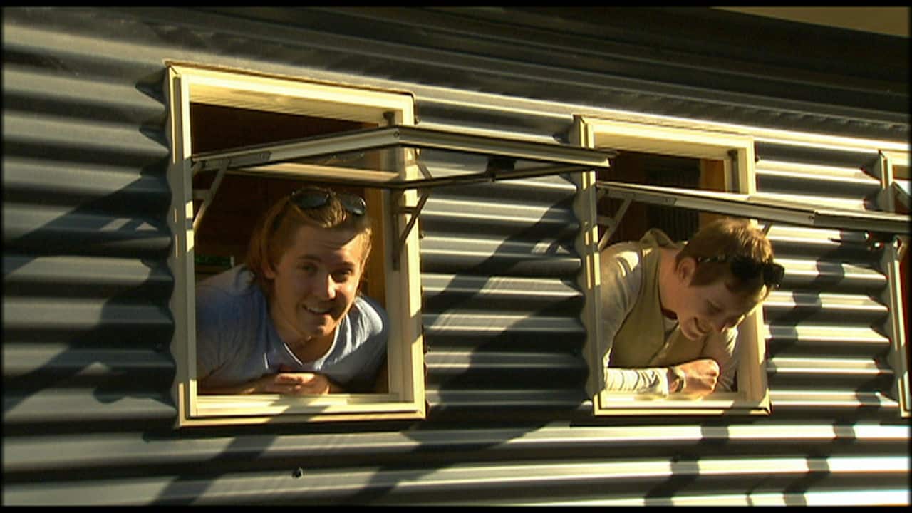 Best friends, Beck Benson and Reece Brennan designed and  built their own Tiny House.