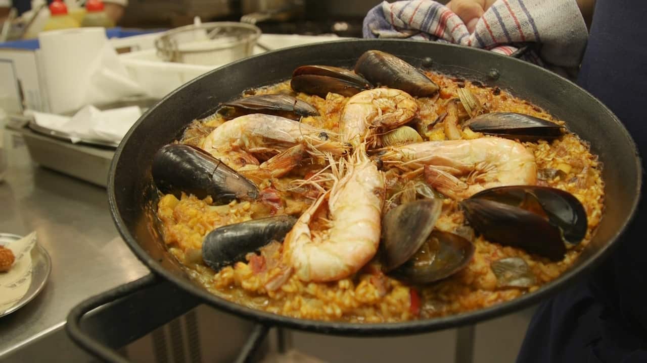 Paella served at Encasa