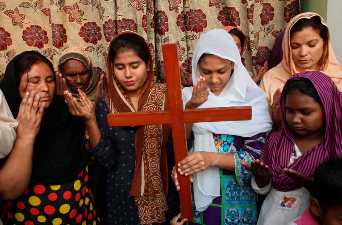 Pakistan Christians pray for Asia Bibi during her trial.