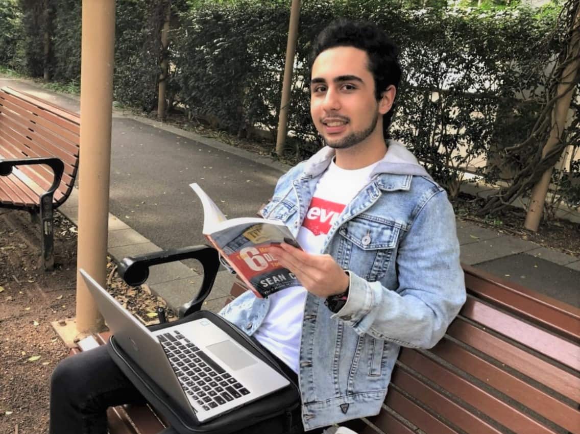 Parsa Mahdavi is a Sydney based tutor. 