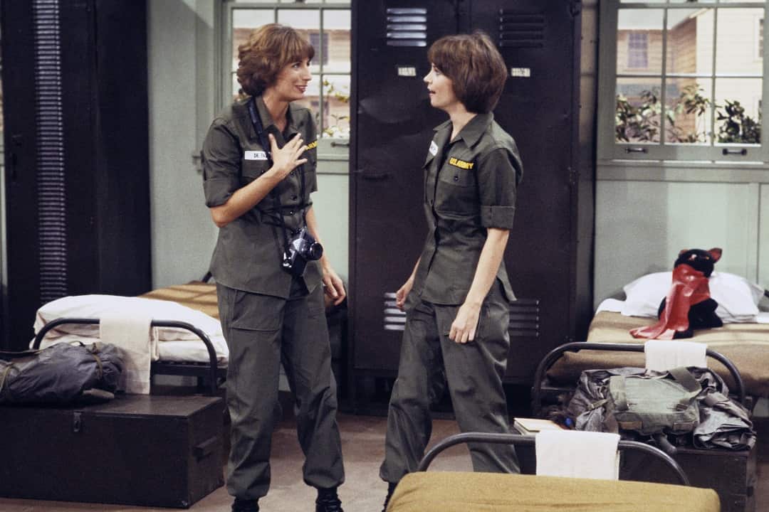 UNITED STATES - JULY 01:  LAVERNE & SHIRLEY - "We're in the Army, Now 1" 11/15/79 Penny Marshall, Cindy Williams  (Photo by ABC Photo Archives/ABC via Getty Images)