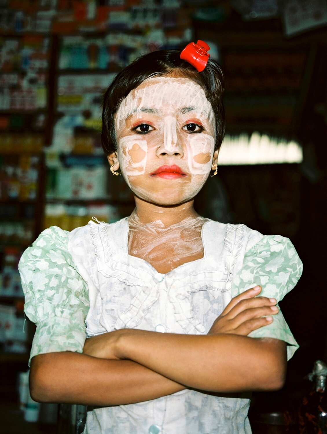 This young Rohingya woman showed her determination after being asked to pose for Ali MC.