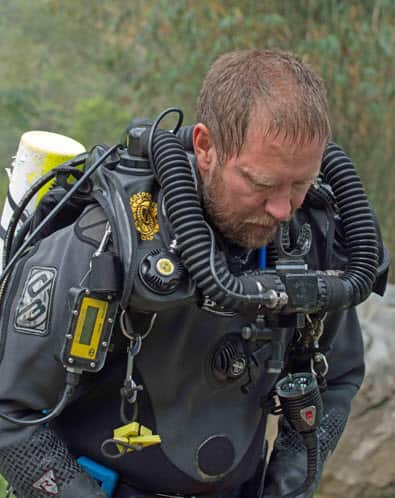 Richard Harris has been assisting Thai rescue workers at the scene.