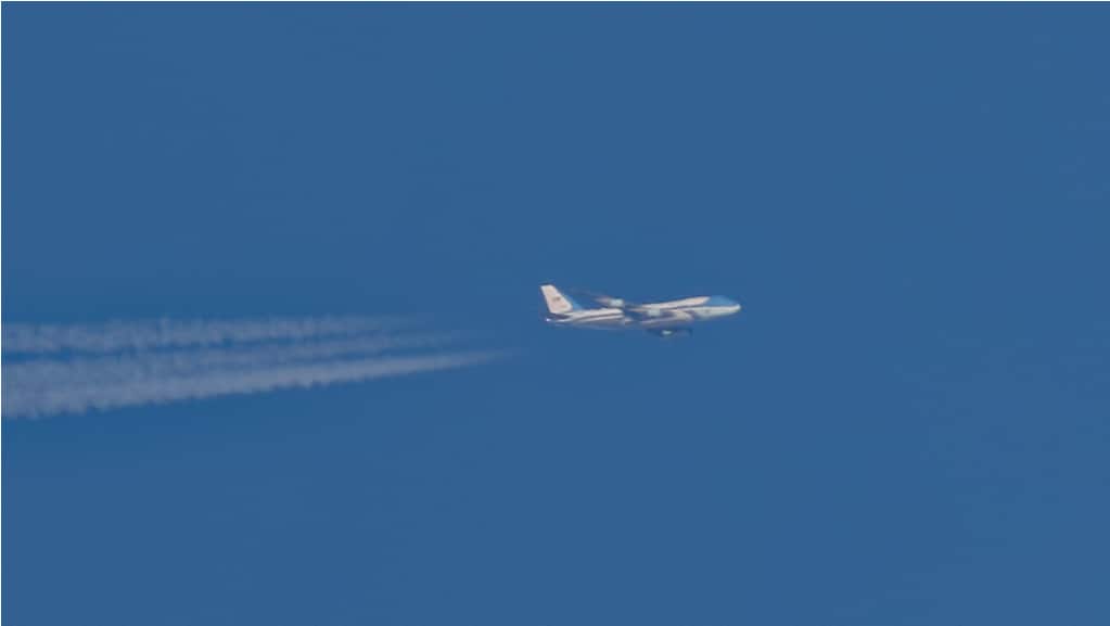 The photo Alan Meloy took of Air Force One above Yorkshire.