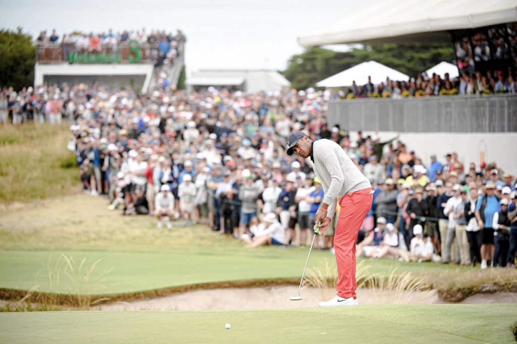 Team USA member Tony Finau putting at the Presidents Cup.
