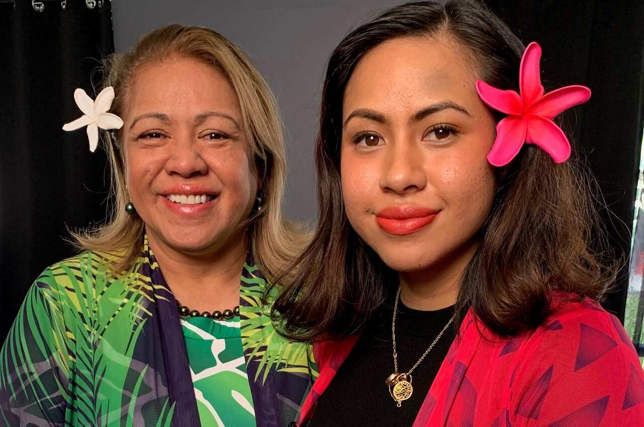Princess Avia (right) with her mother Helen.