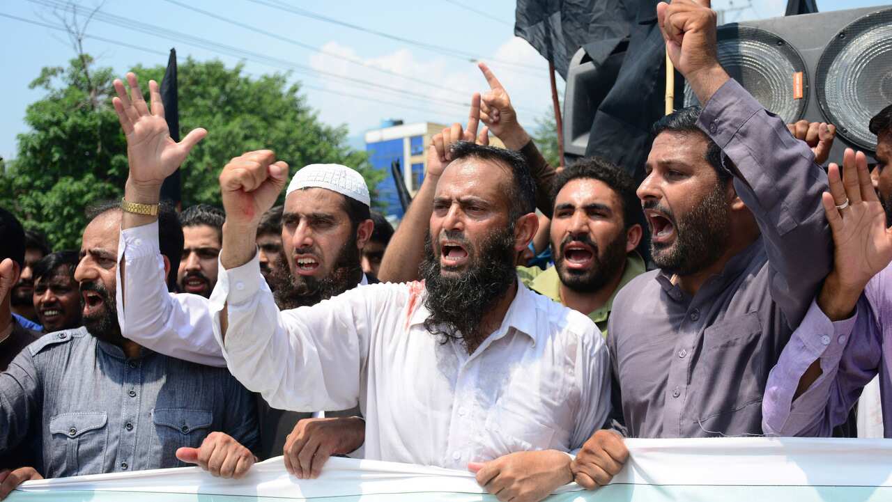 Pakistani Kashmiris protest against India and express support and solidarity with Indian Kashmiri people.