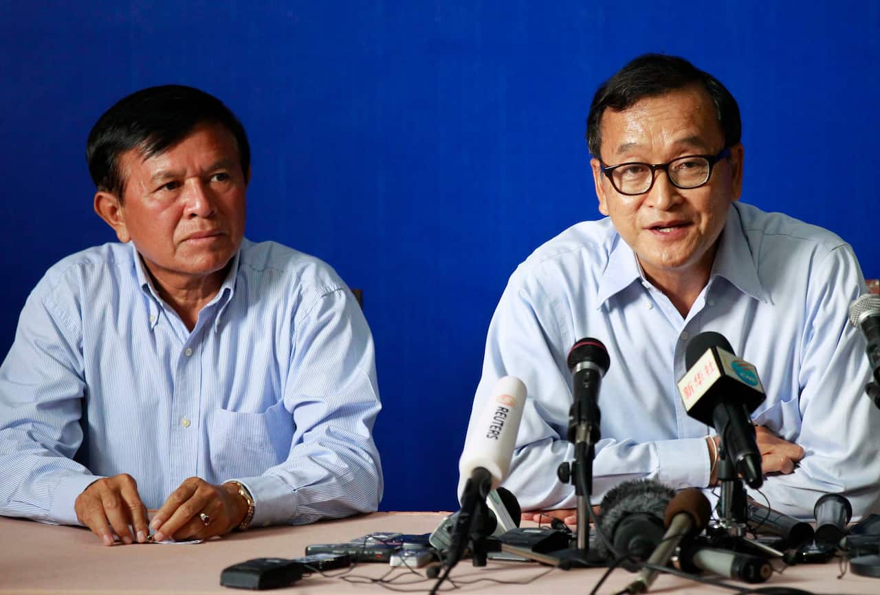 rainsy_and_sokha_030913_aap.jpg