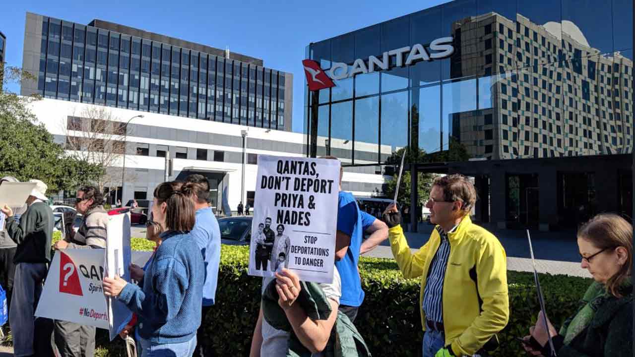 The refugee activists are calling on Qantas to "stop facThe refugee activists are calling on Qantas to "stop facilitating the forced deportation of refugees".ilitating the forced deportation of refugees".