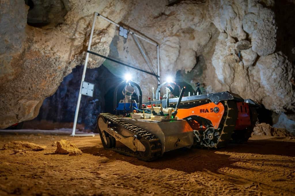 The CSIRO tests the robot it developed during a subterranean training session in 2020.