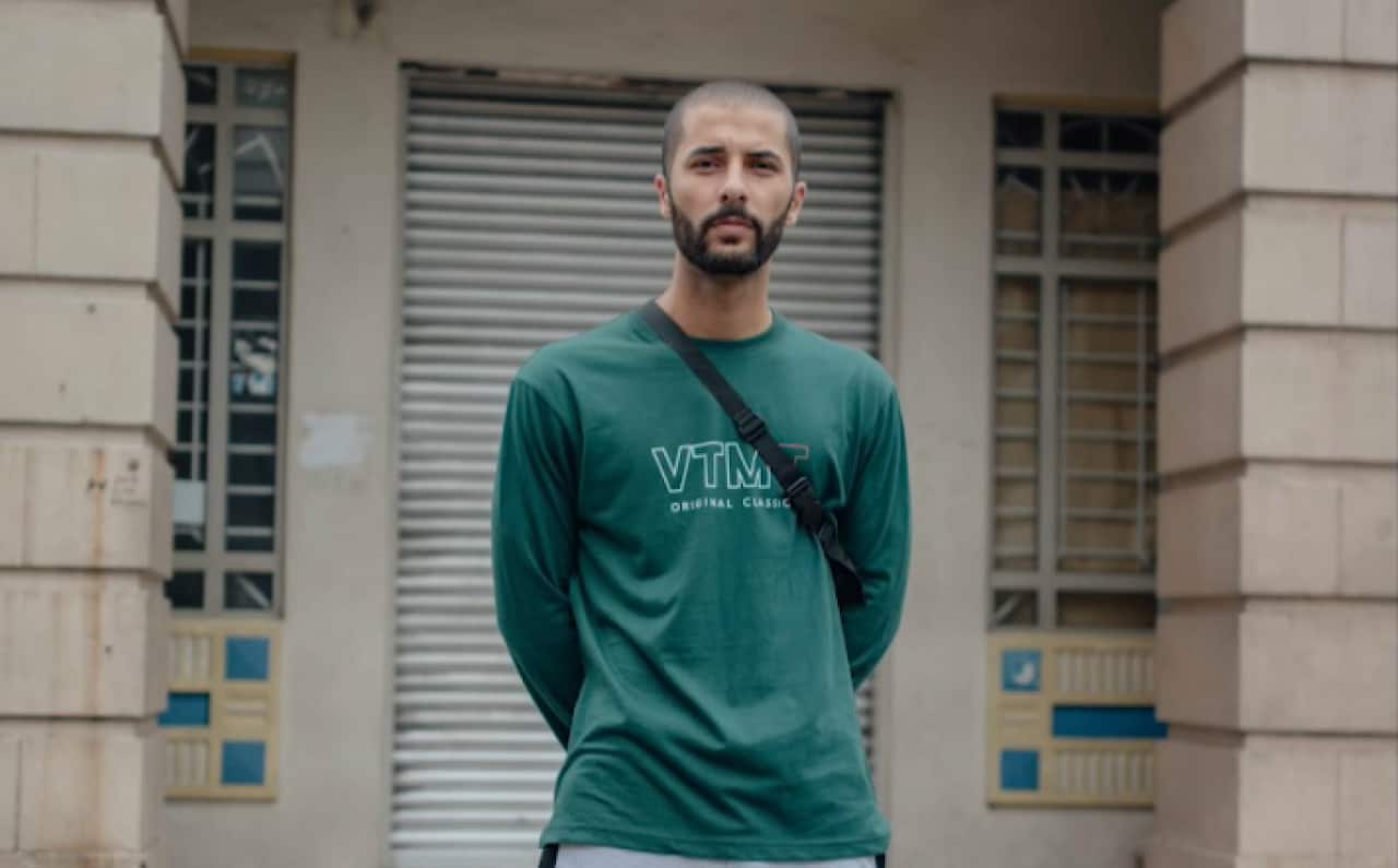 Mr Alnajam and hundreds of other engineering graduates say they have been ignored by the government's visa-replacement strategy.