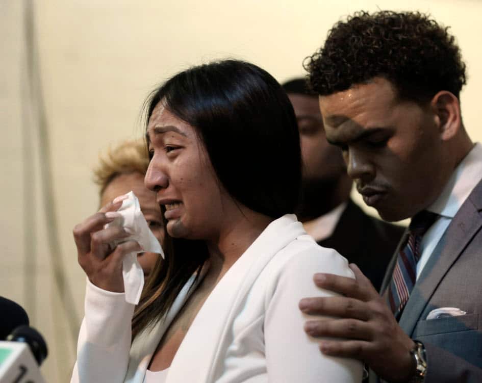 Salena Manni, the fiancee of Stephon Clark, cries (AAP)