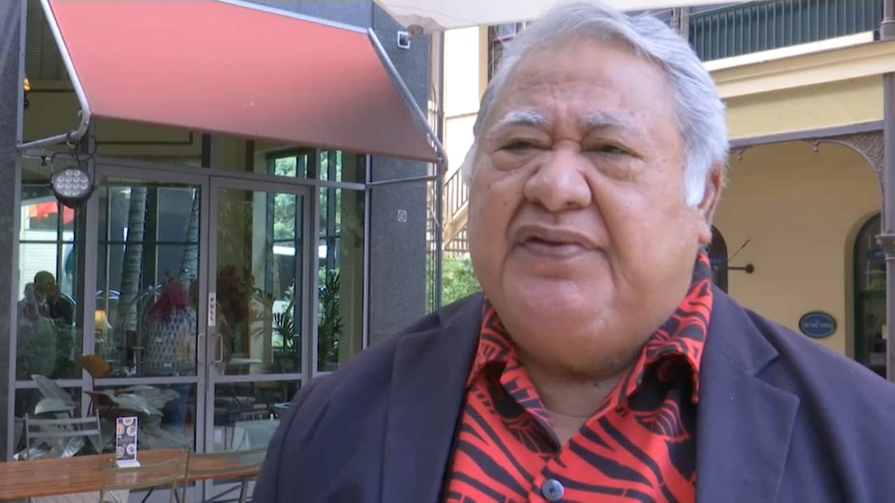 Samoan PM Tuilaepa Sailele Malielegaoi believes his country should be a full member of APEC.
