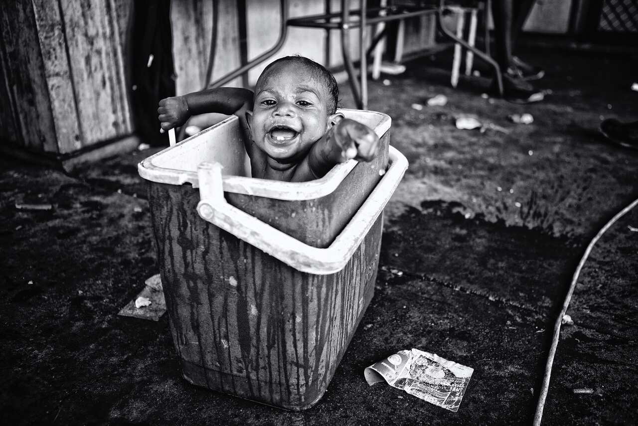 Two-year-old Sardie is cooling off in an esky as temperatures can reach to the 40C. 