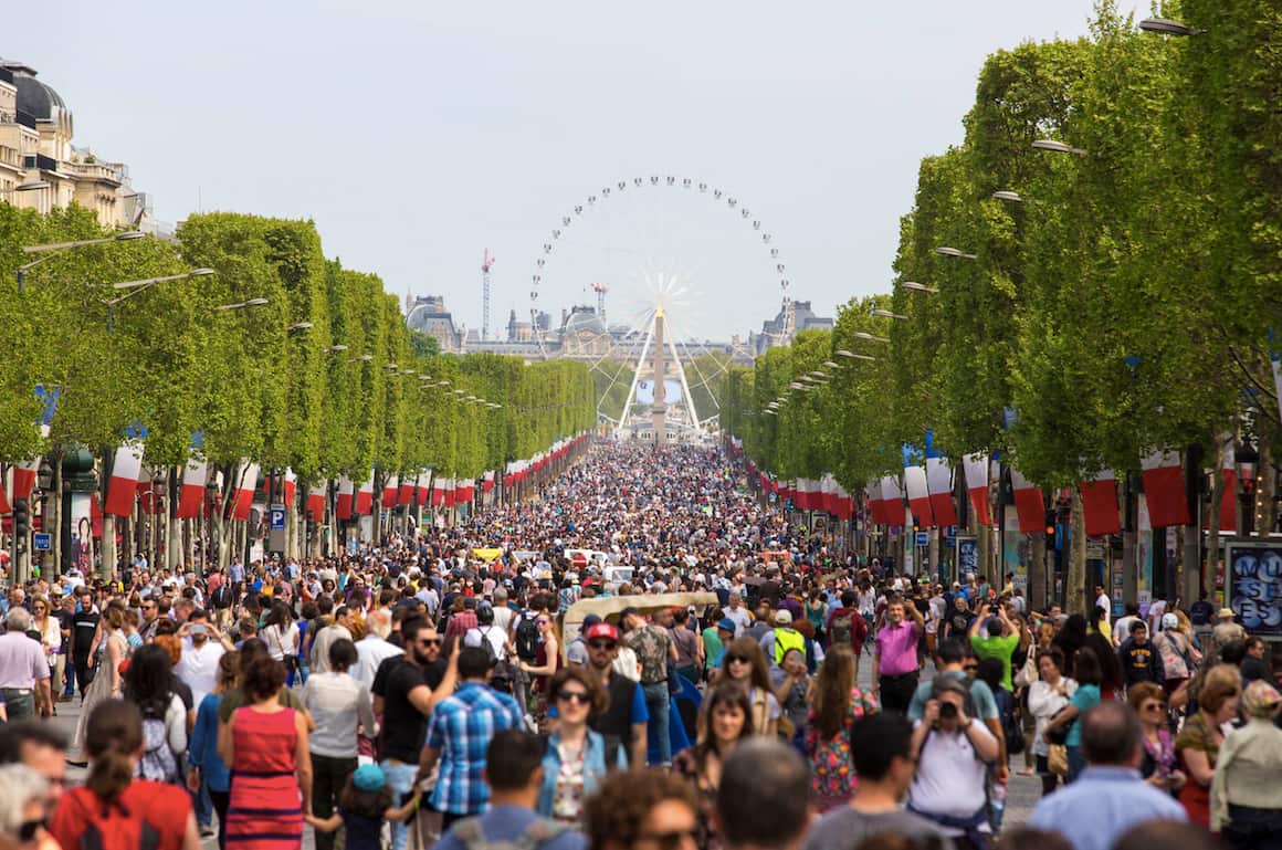 paris carless street