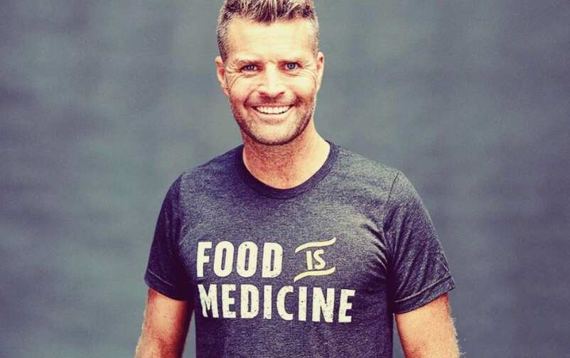 Facebook says it has removed a Pete Evans page for repeatedly breaching its misinformation polices.