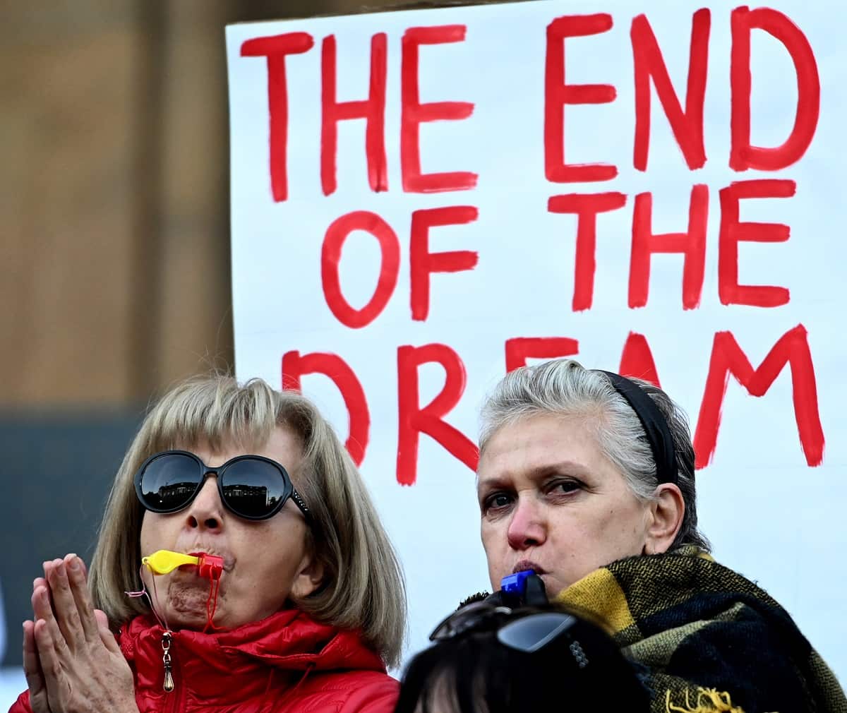 In the biggest anti-government rally in years, protesters demonstrated outside the parliament building on the capital Tbilisi's main thoroughfare. AFP journalists estimated the crowd at more than 20,000. Demanding the government's resignation and snap par
