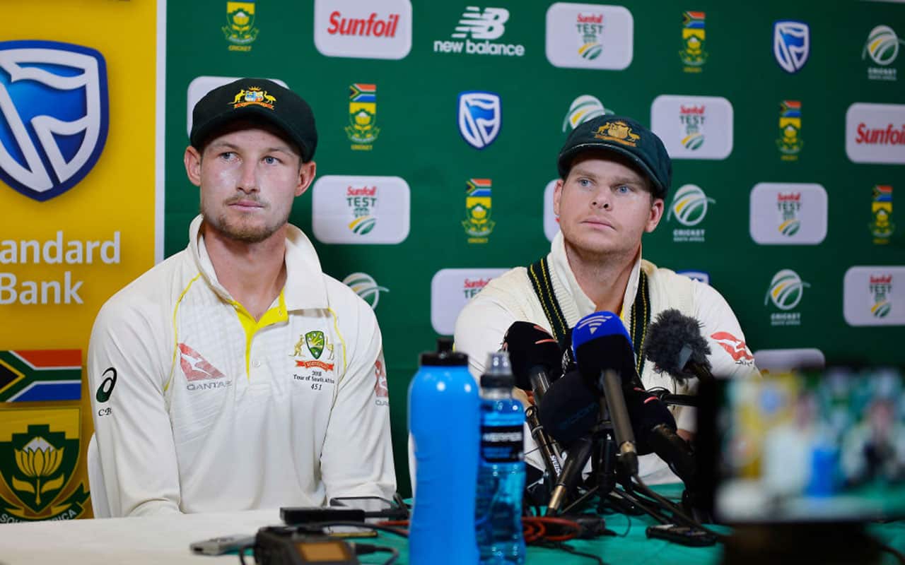 Steven Smith (capt) and Cameron Bancroft (L) of Australia 