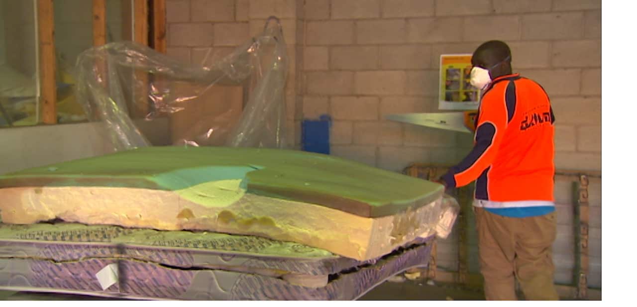 One of Soft Landing's aims is to provide work for the longterm unemployed.