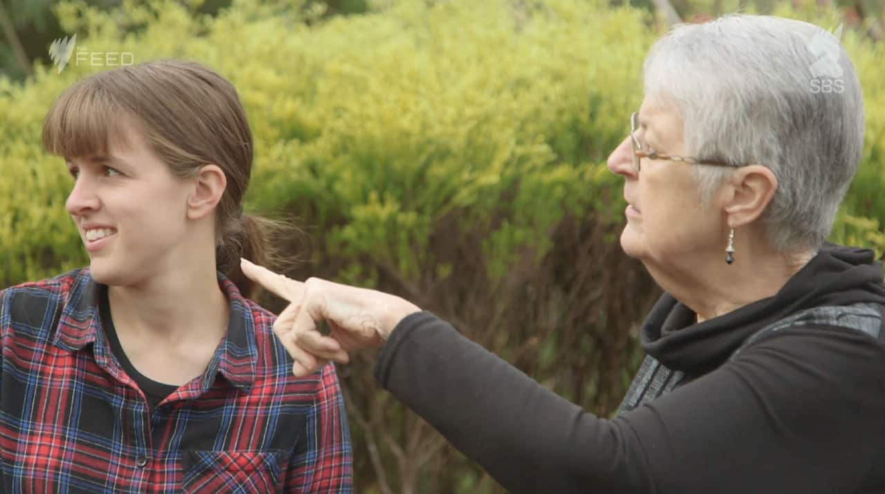 Dorothy and Tamar in her garden