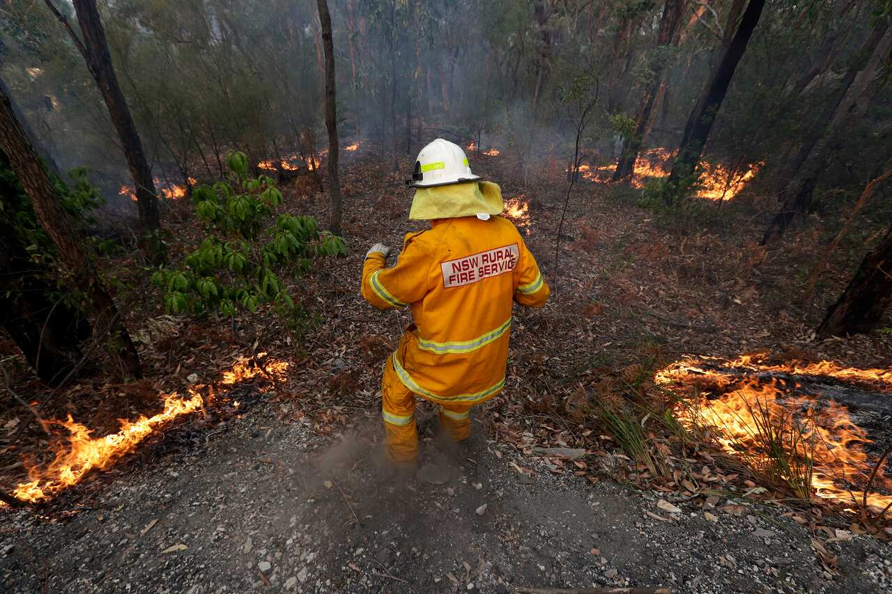 Difficult NSW bushfire conditions are set to return over the coming days, with RFS crews staying in the field to battle fires.