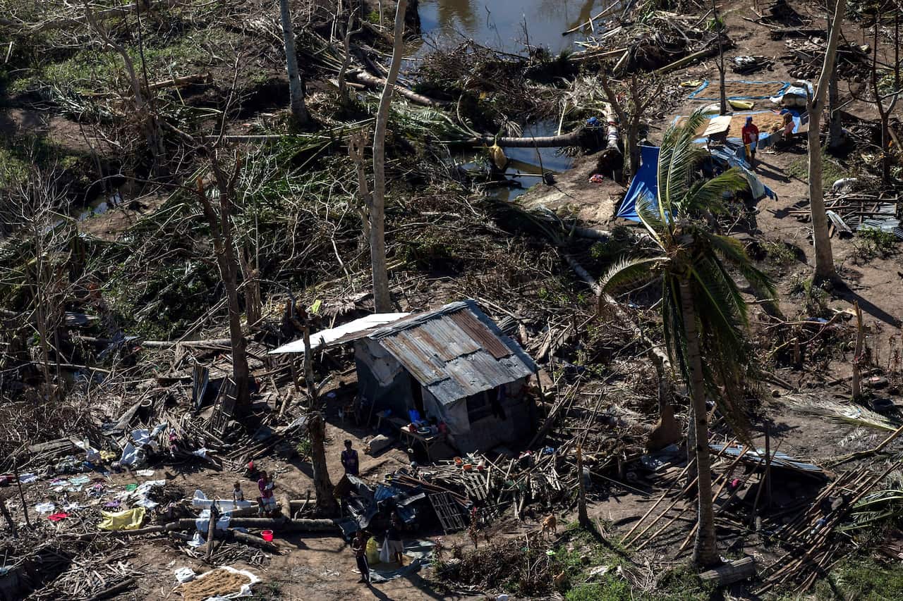 tacloban_damage_getty.jpg