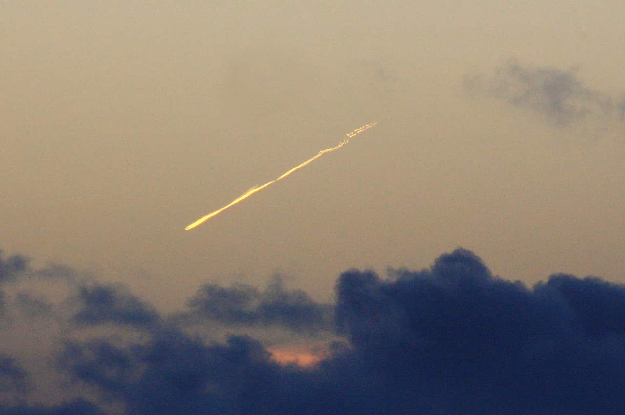 A sighting of Tiangong 1 as it re-enters the Earth's atmosphere. 