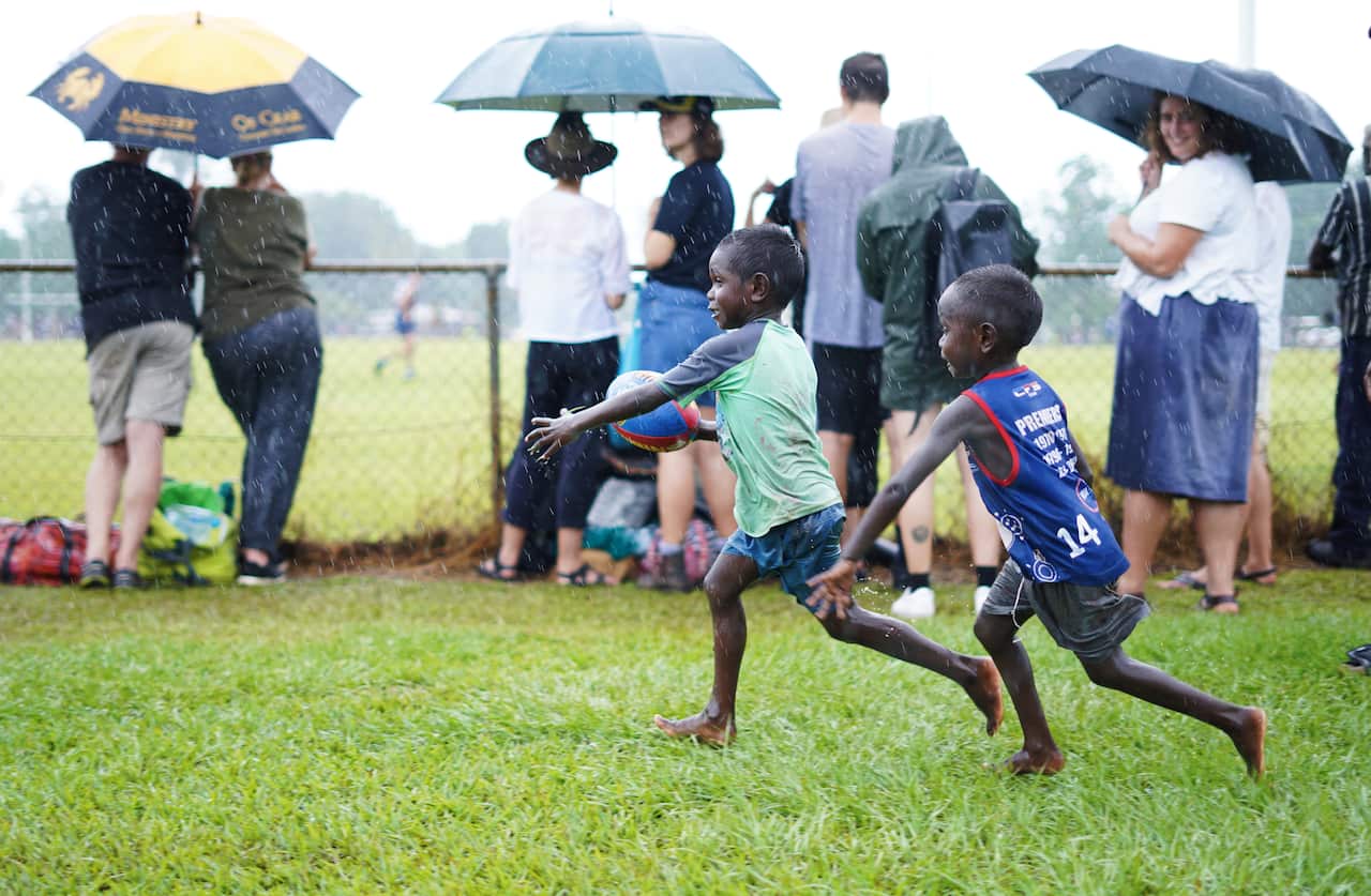 Walama Bulldogs supporters.