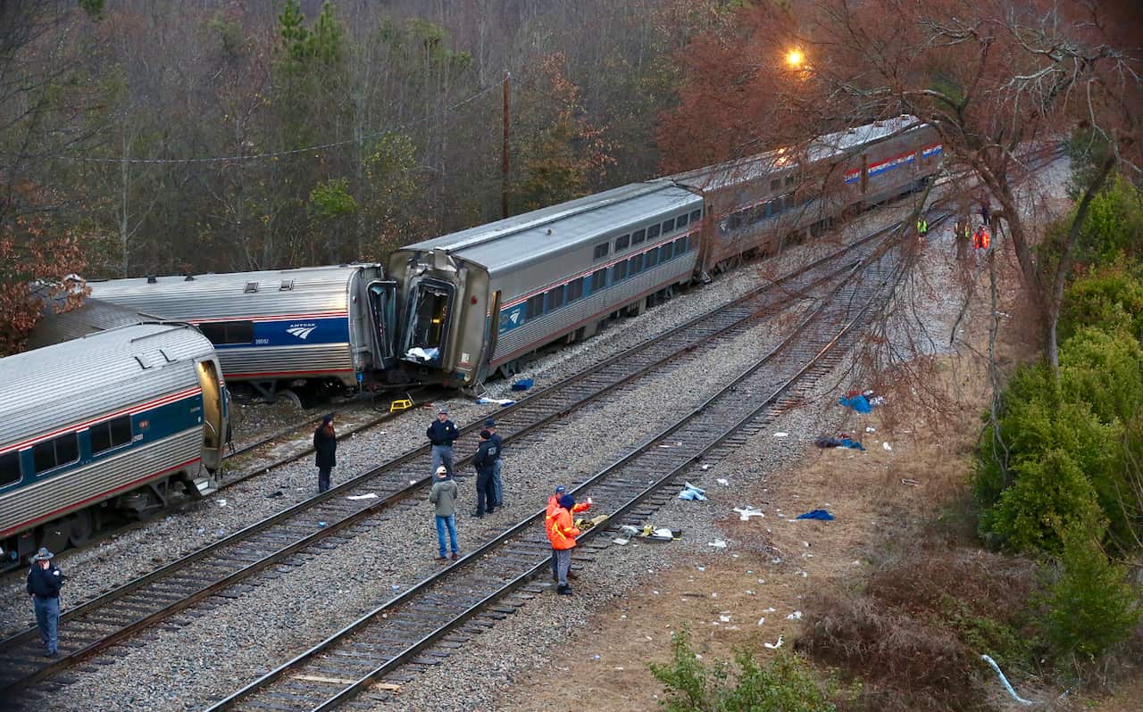 Amtrak train 91 en route to Miami derailed in Cayce after colliding with a freight train. 