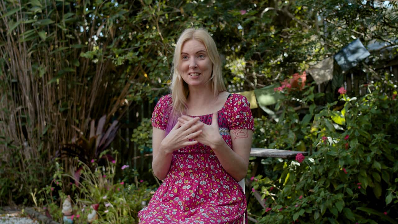 Artist Holly English