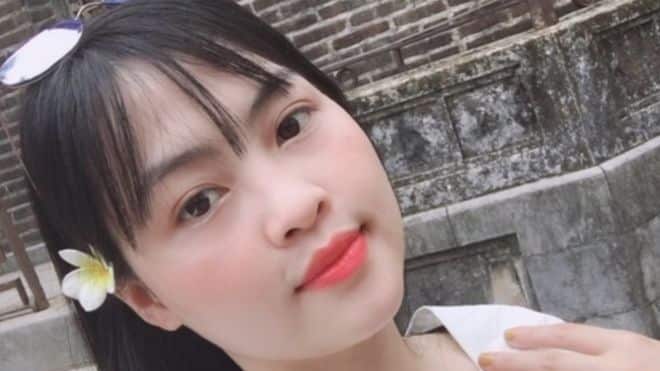 Pham Thi Tra My, 26, sent text messages to her family saying she could not breathe.