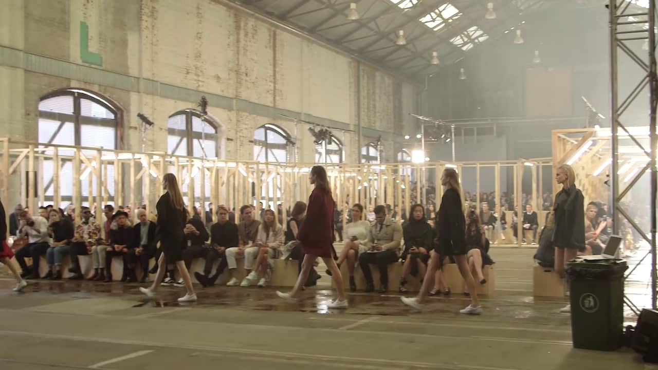 Khim Hang fashion show