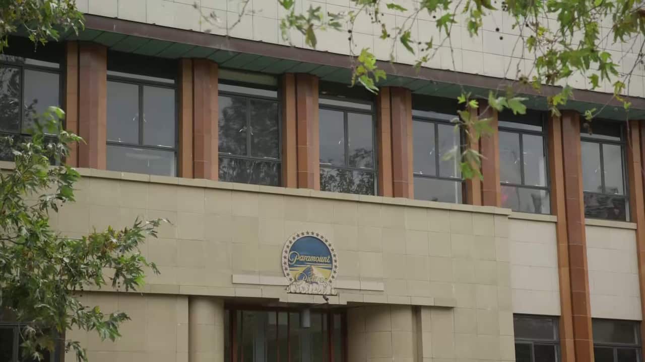 The Paramount Pictures building was constructed in 1940