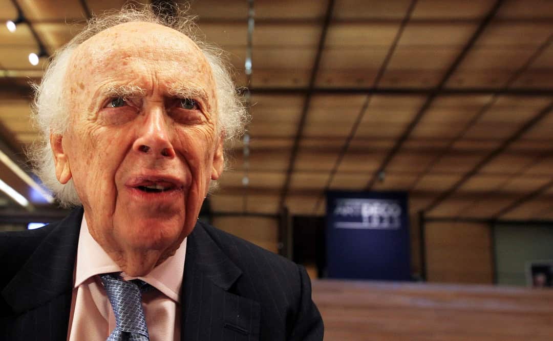 James Watson co-discovered the DNA molecule structure.