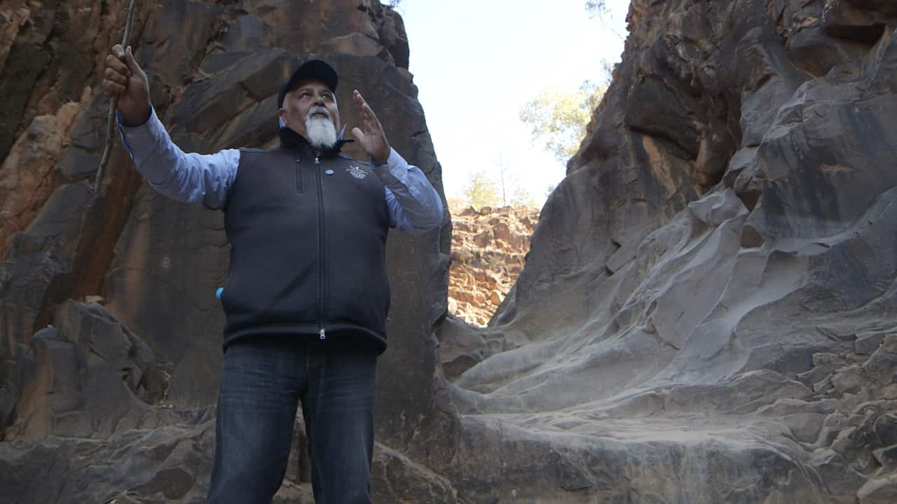 Local guides tells history at Wilpena Pound Resort