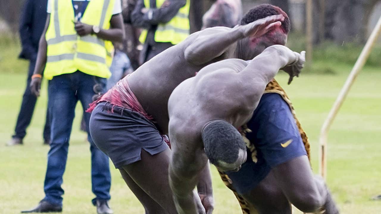 They have three minutes to grapple their opponent and force them to the ground.