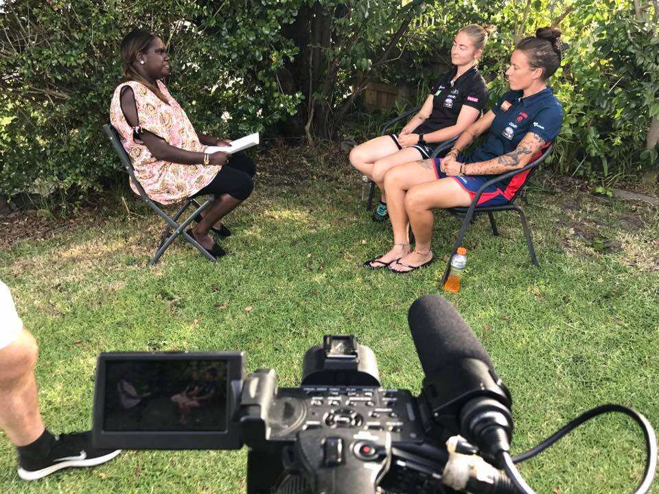 Leila Gurruwiwi talking to women of the AFLW