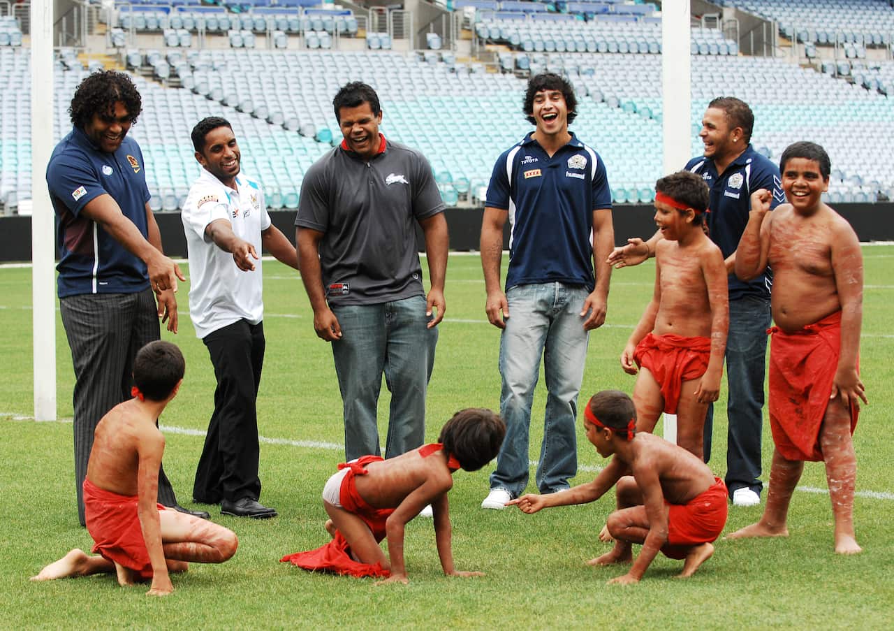 Indigenous Rugby League players (AAP Image/Paul Miller)